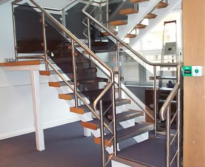 Feature-staircase-and-balustrade-in-hulls-old-town